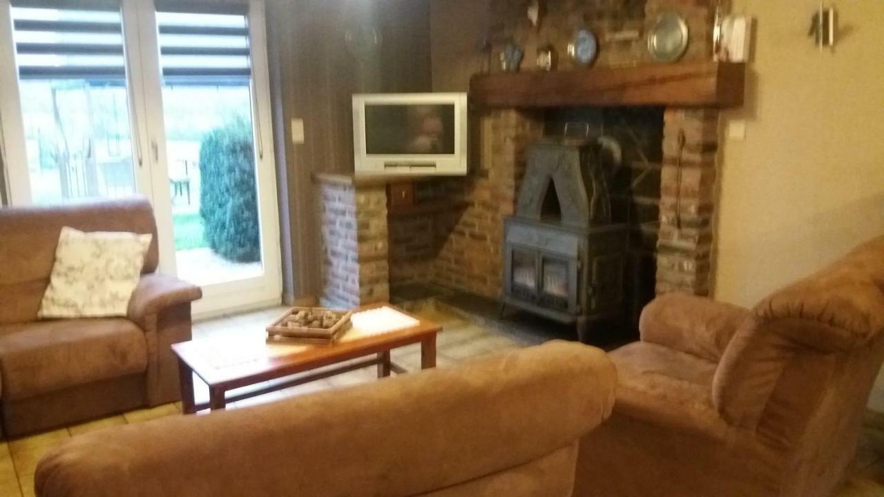 Chez Francoise Et Jean Villa Рошфор Екстериор снимка
